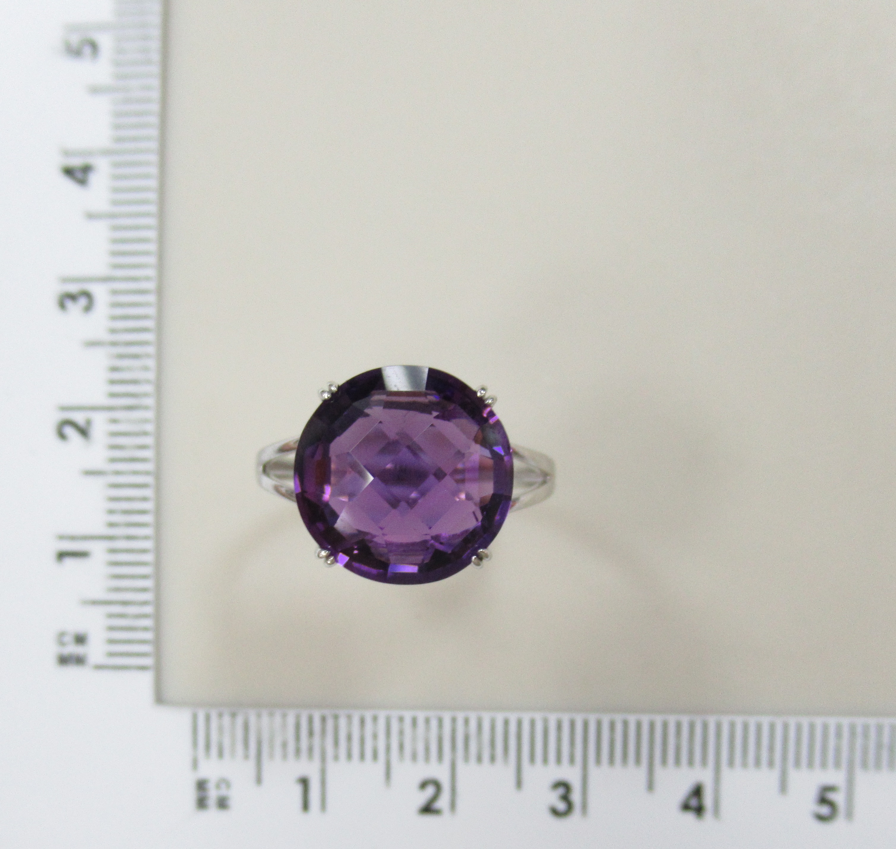 Серебряное кольцо с аметистом